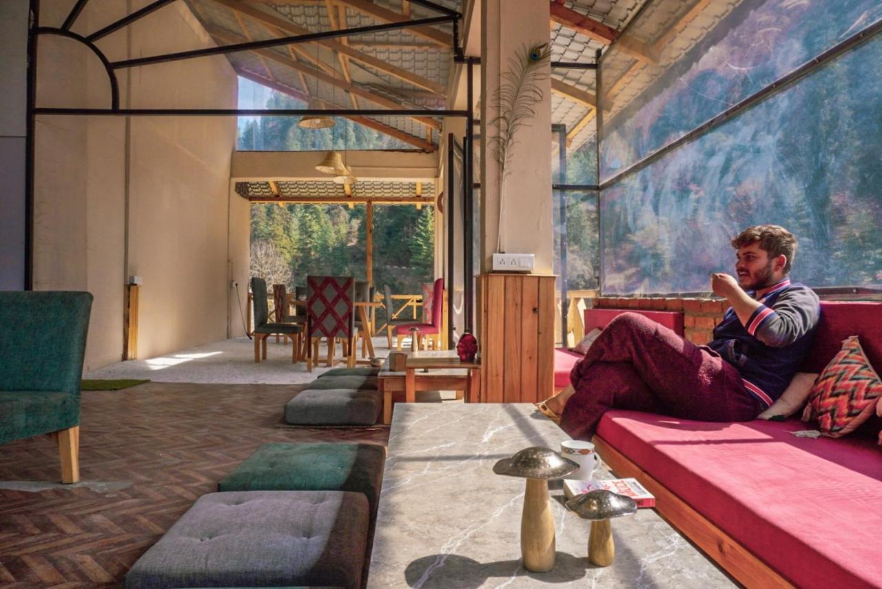 Thepahadians Food & Stay Jibhi Bagian luar foto