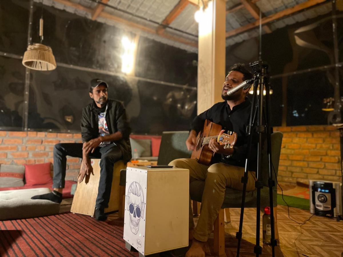 Thepahadians Food & Stay Jibhi Bagian luar foto