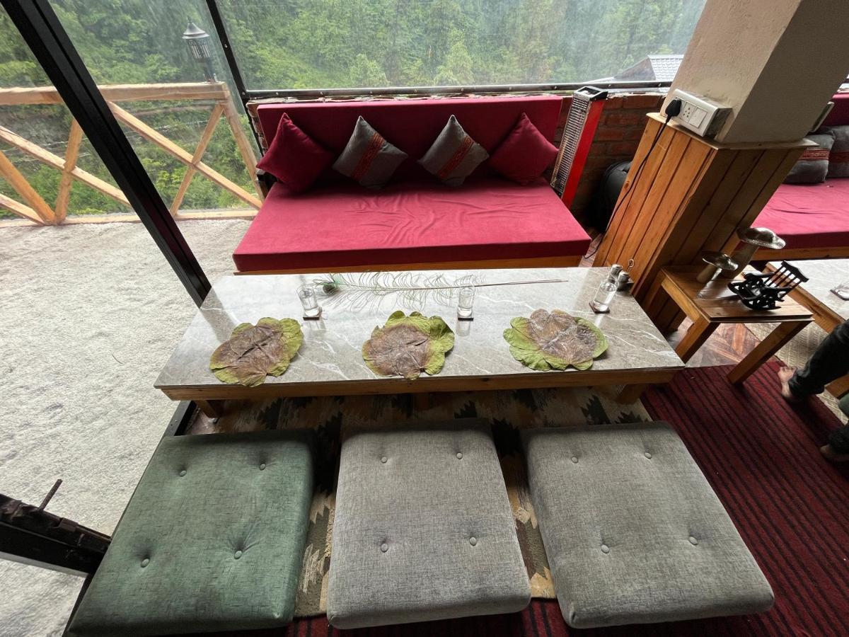 Thepahadians Food & Stay Jibhi Bagian luar foto
