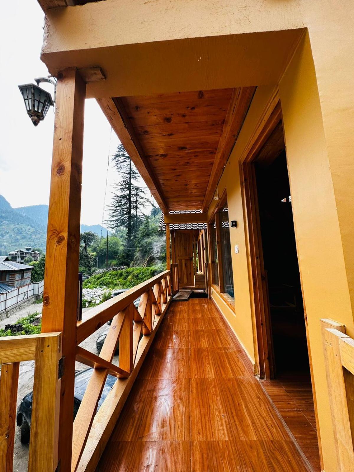 Thepahadians Food & Stay Jibhi Bagian luar foto